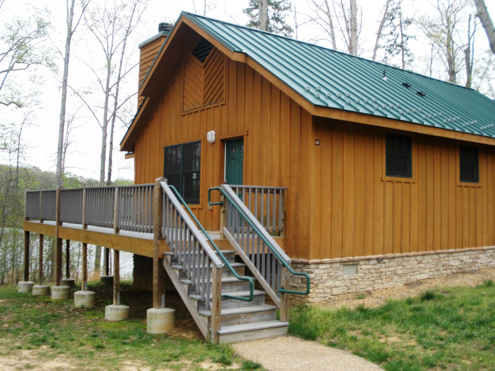 Living, Laughing, Loving Romance/Getaway Series Bear Creek Lake