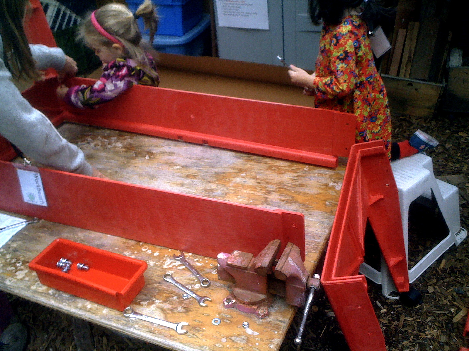 Teacher Tom: Building The New Sensory Table