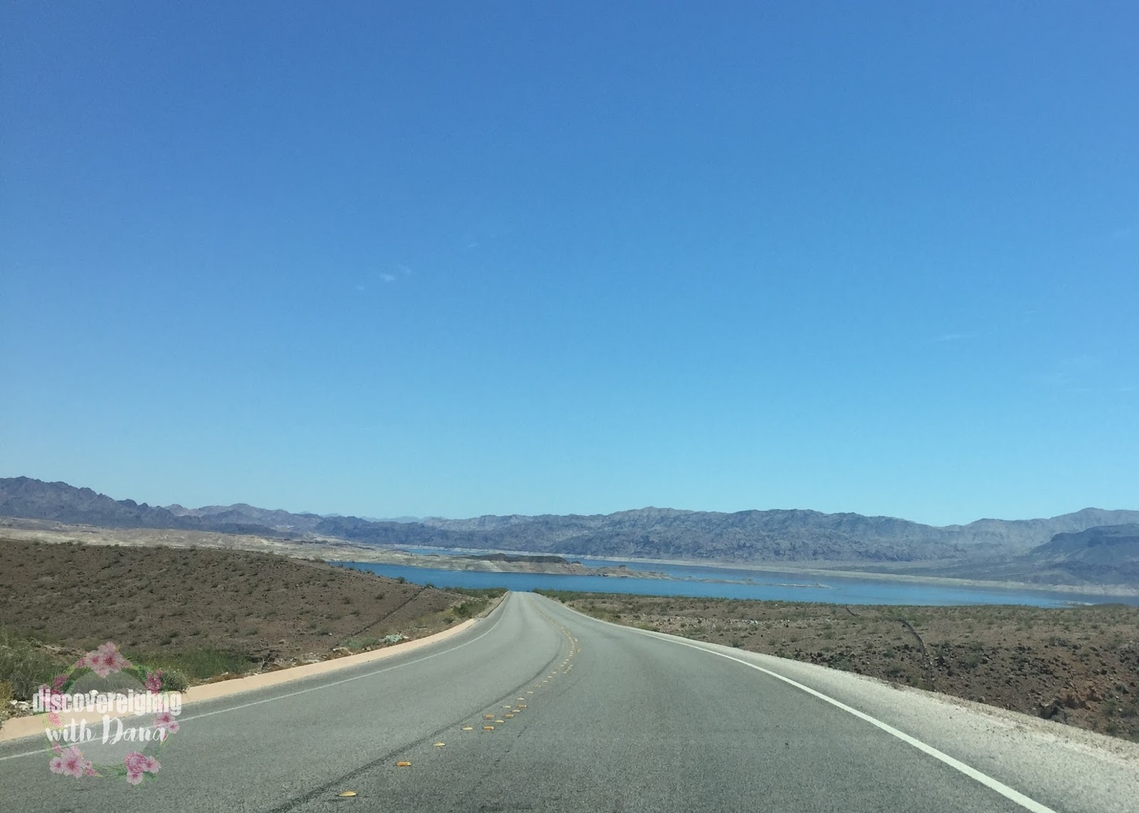 A Drive Around Lake Mead Discovereighng With Dana Travel