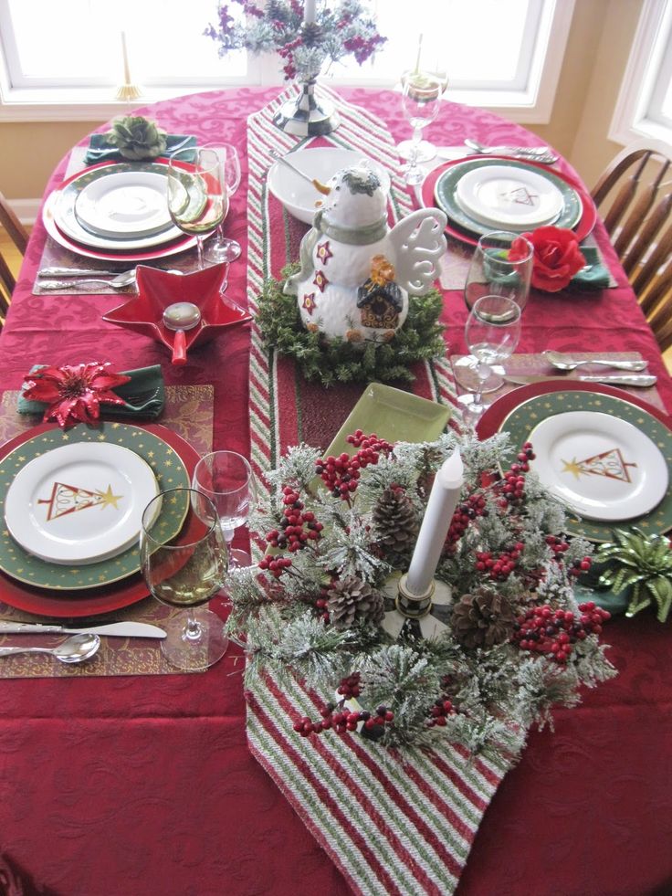 Christmas Table Setting Ideas, from year's past.... - Pandora's Box
