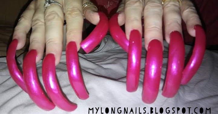 Long Nails: Mona 's super sexy long nail photos - 10