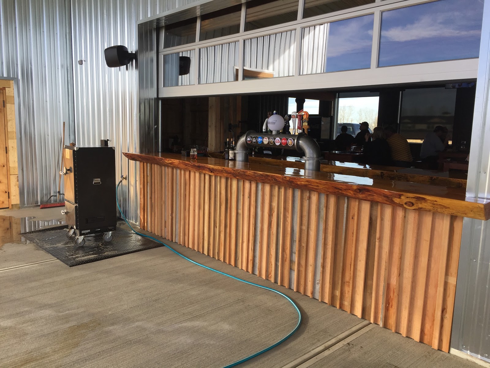 Two Cowboys oCNN Big Sky BBQ Smoked Meat and Beer With Friends in