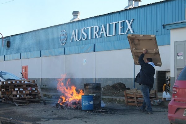 Despidos en Australtex: Alrededor de 40 personas habrían sido ya notificadas a través de un telegrama Despidos en Australtex: Alrededor de 40 personas habrían sido ya notificadas a través de un telegrama