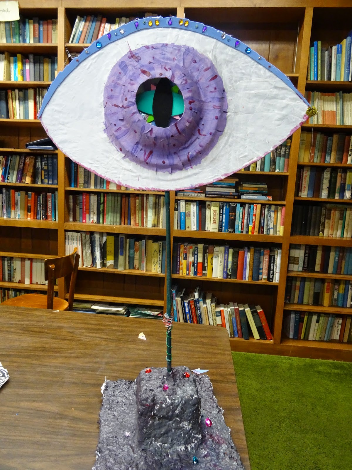 There's a Dragon in my Art Room Giant eyeballs?!?