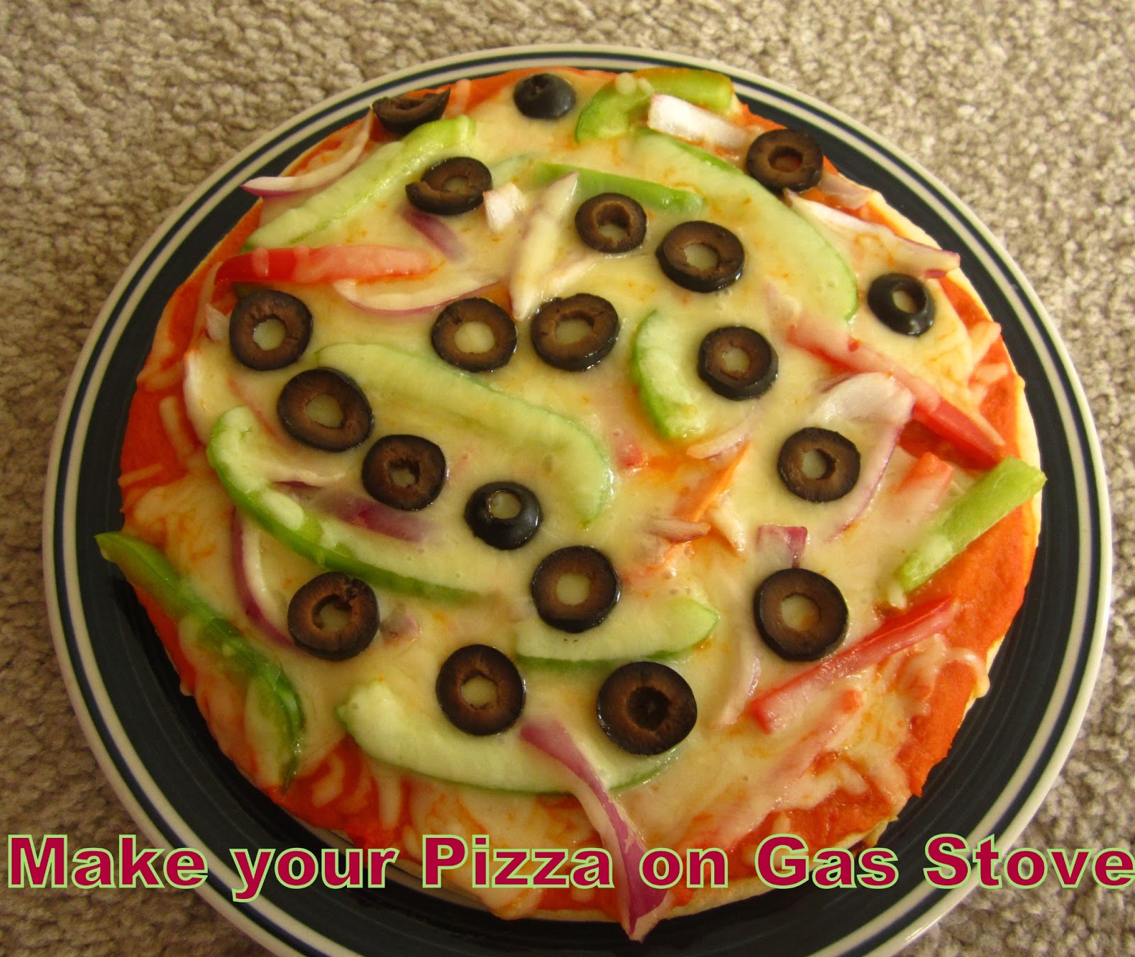Foodie !! Make your pizza on Gas Stove