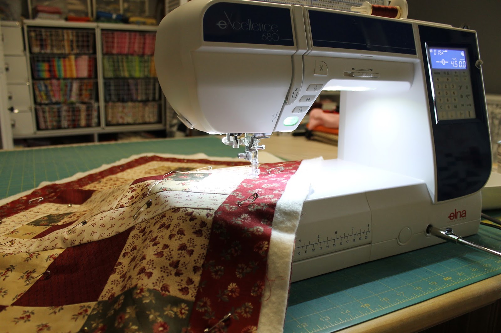 SunShine Sews... A Finished FreeMotion Quilting Table Runner Project