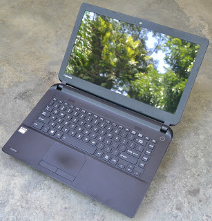 Laptop Toshiba Satellite C40D-B Bekas