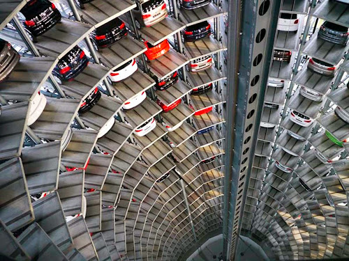 Maior estacionamento vertical do mundo