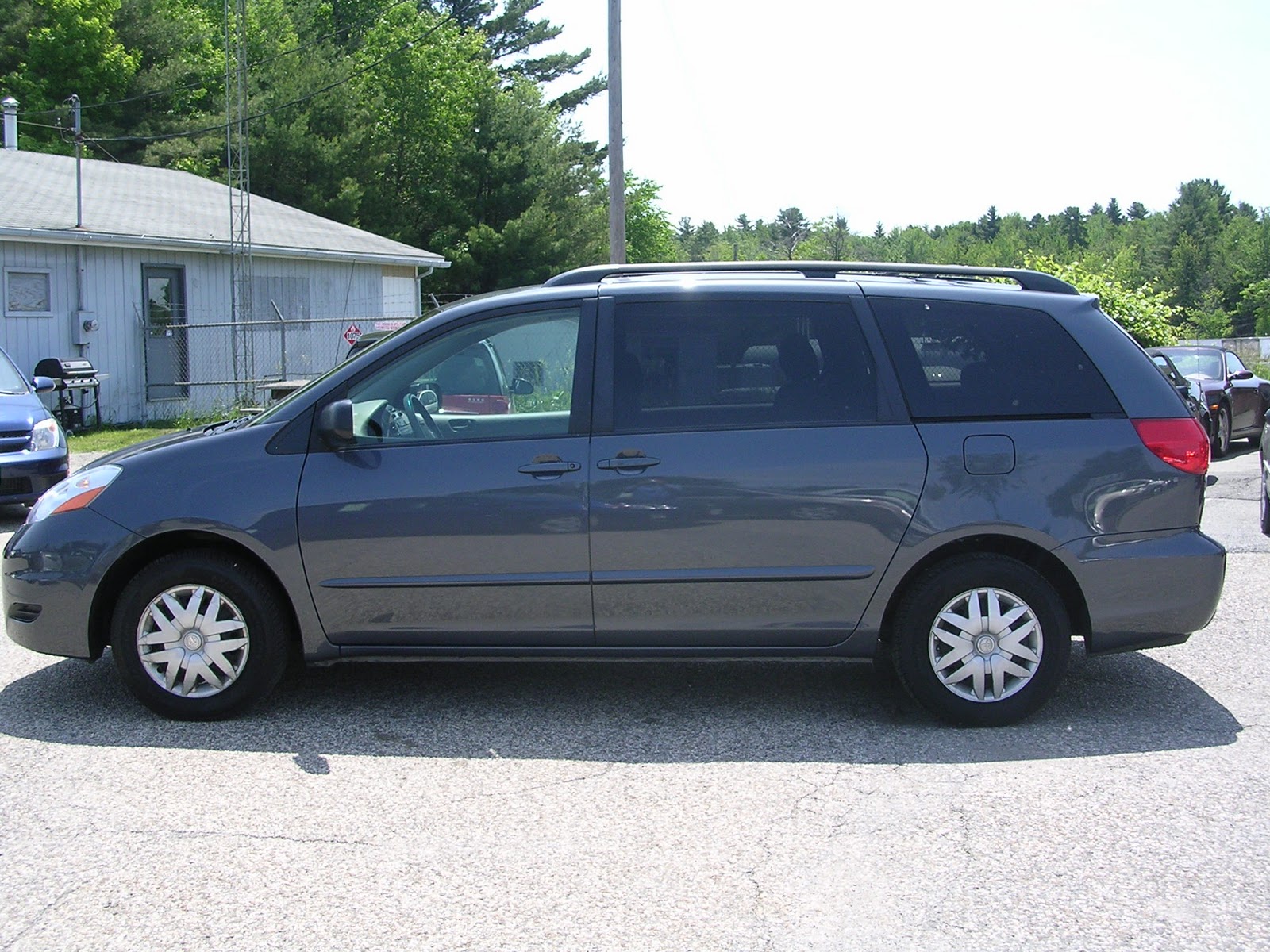 Earthy Cars Blog: EARTHY CAR OF THE WEEK: 2008 Toyota Sienna