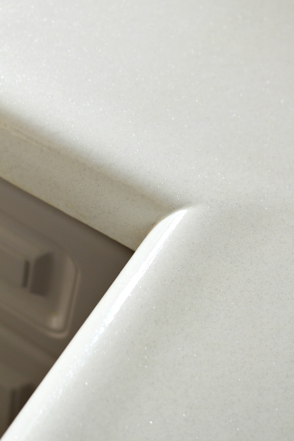 rust-oleum countertop transformations review How to repair and refinish laminate counters | Dans le Lakehouse