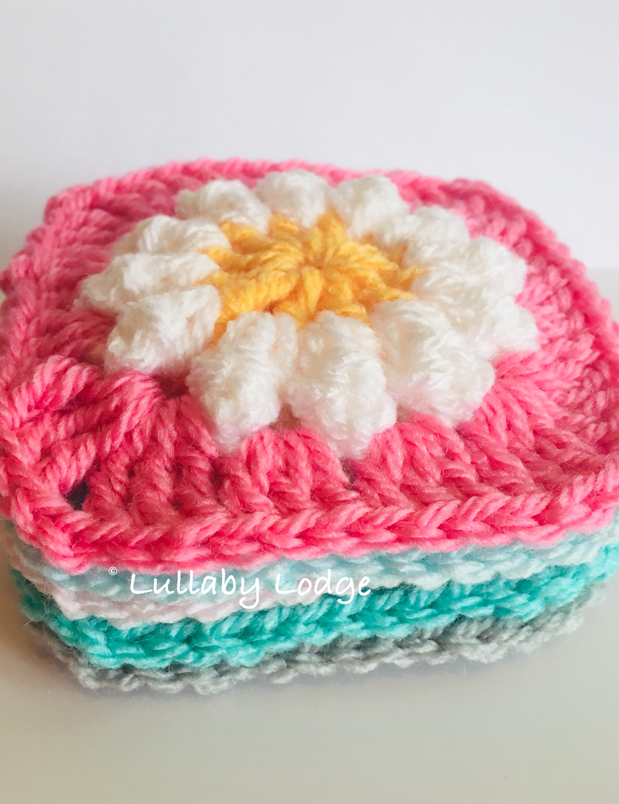 Daisy Granny Square Crochet Tutorial 