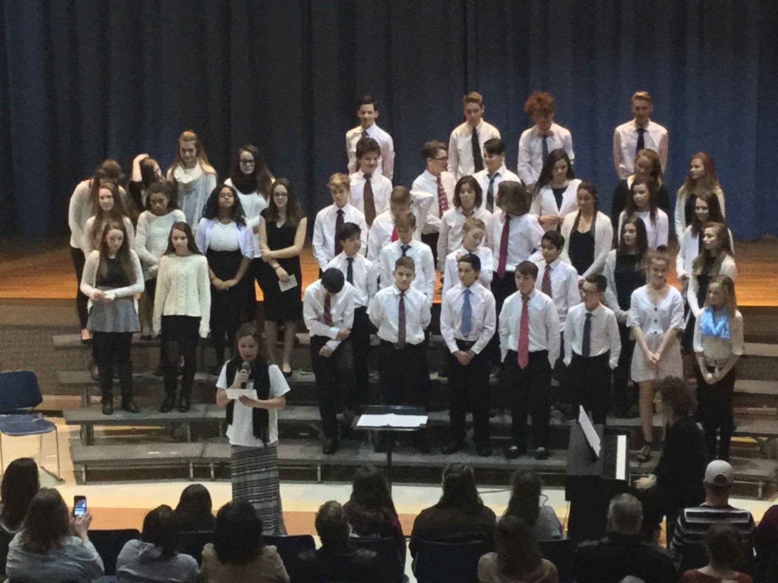 Memorial Middle School Winter Chorus Concert!!