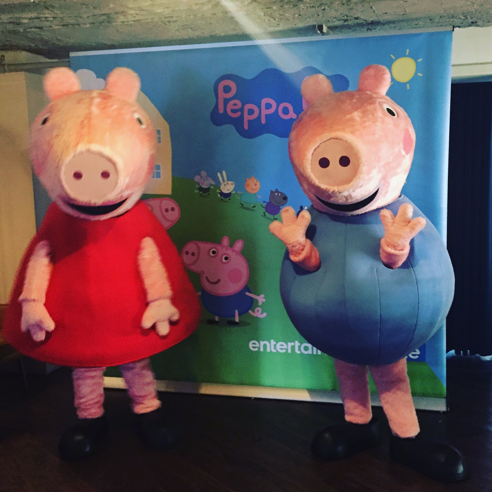 NickALive! eOne Honours Peppa Pig Licensees At 2017 Peppa Pig Partner Day