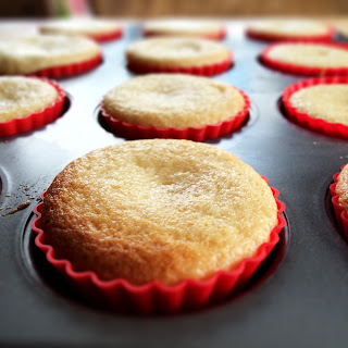 Cooling Cupcakes in Tray