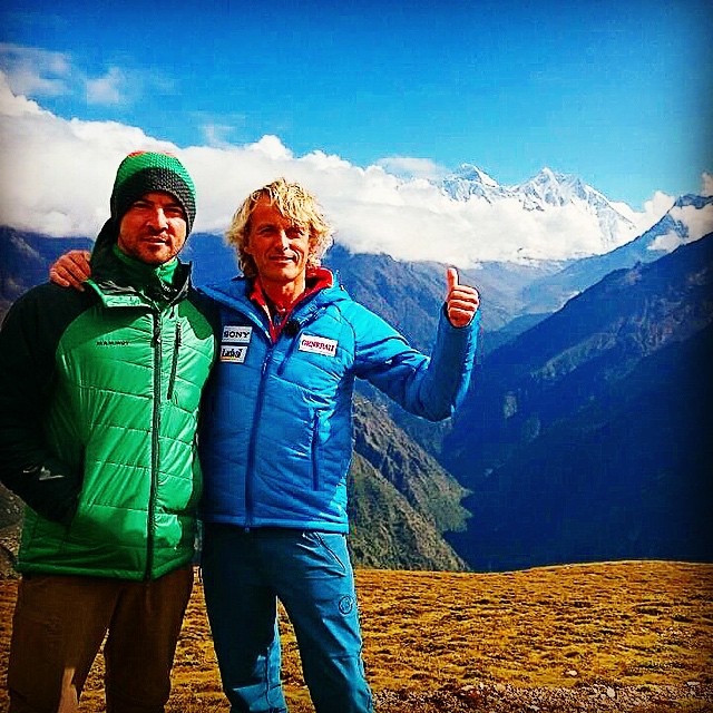 David Bisbal y Jesus Calleja, Planeta Calleja, viaje a Nepal, desayunando frente al Everest