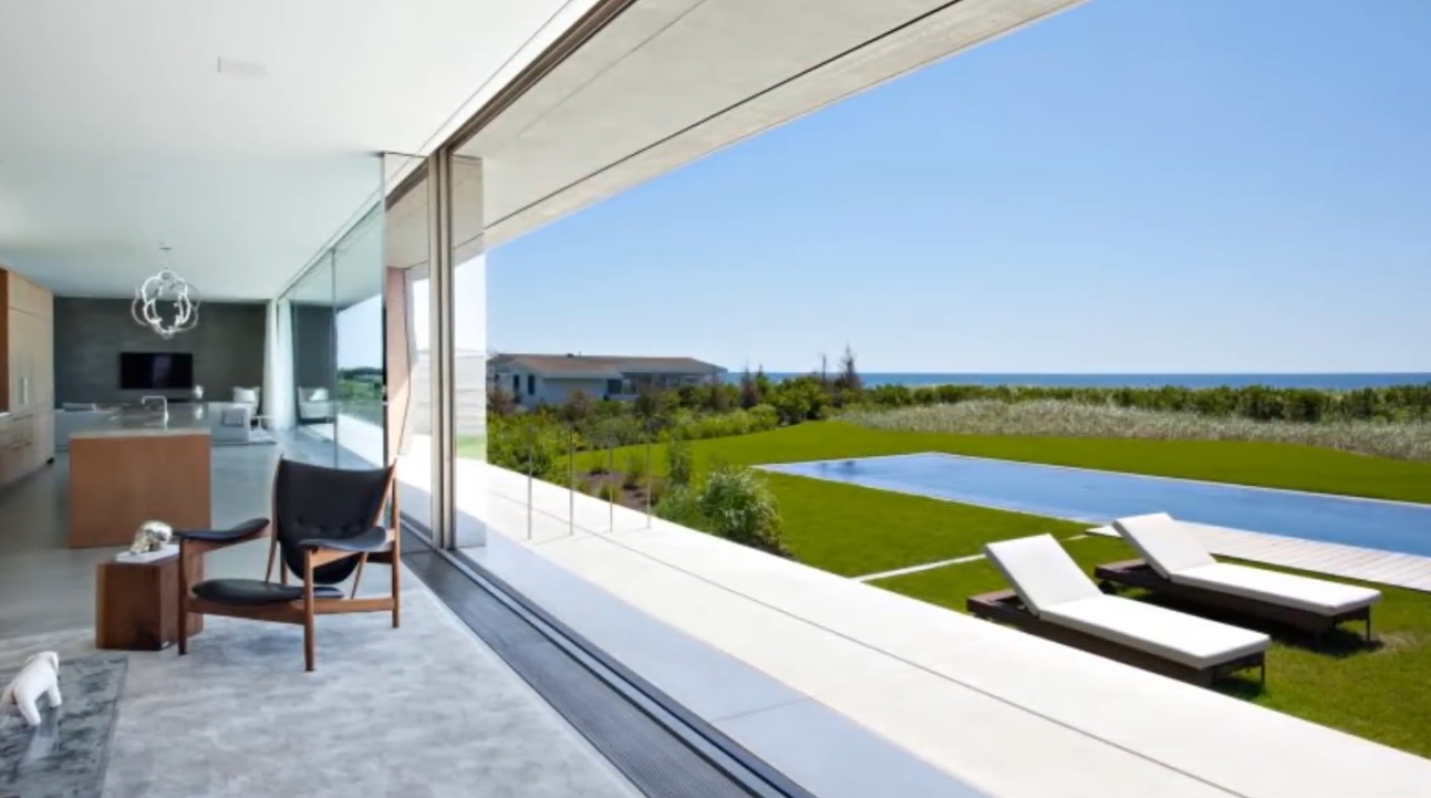 35 Photos vs. Luxury Contemporary Glass Home In New York vs. Interior Design Tour