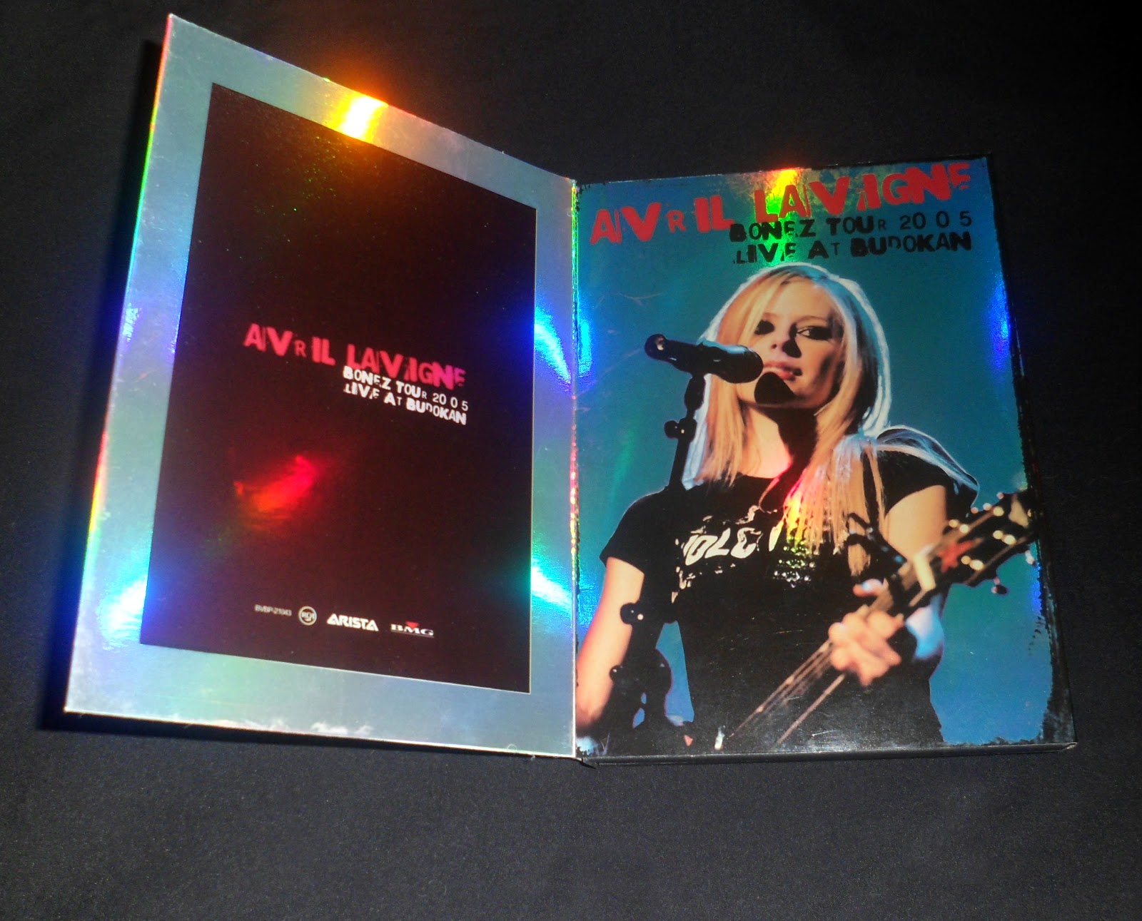 My Avril Lavigne's Collection Bonez Tour 2005 Live At Budokan (Chinese Edition) My Avril Lavigne's Collection Bonez Tour 2005 Live At Budokan (Chinese Edition)