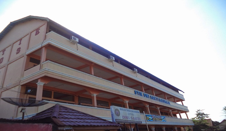 Gedung Sekolah Tinggi Ilmu Ekonomi Dwi Sakti Baturaja.