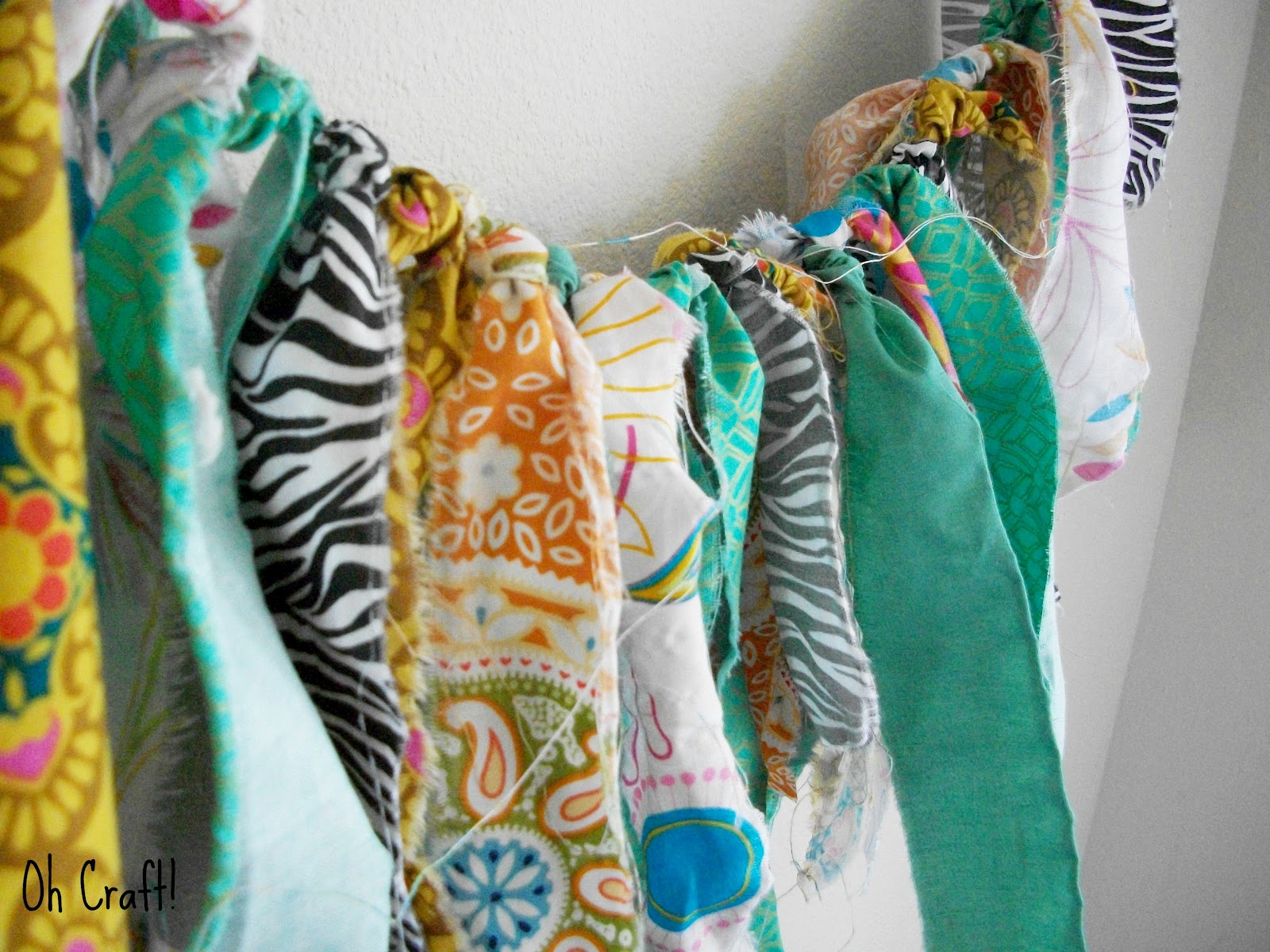 Oh Craft! Fabric Scrap Garland