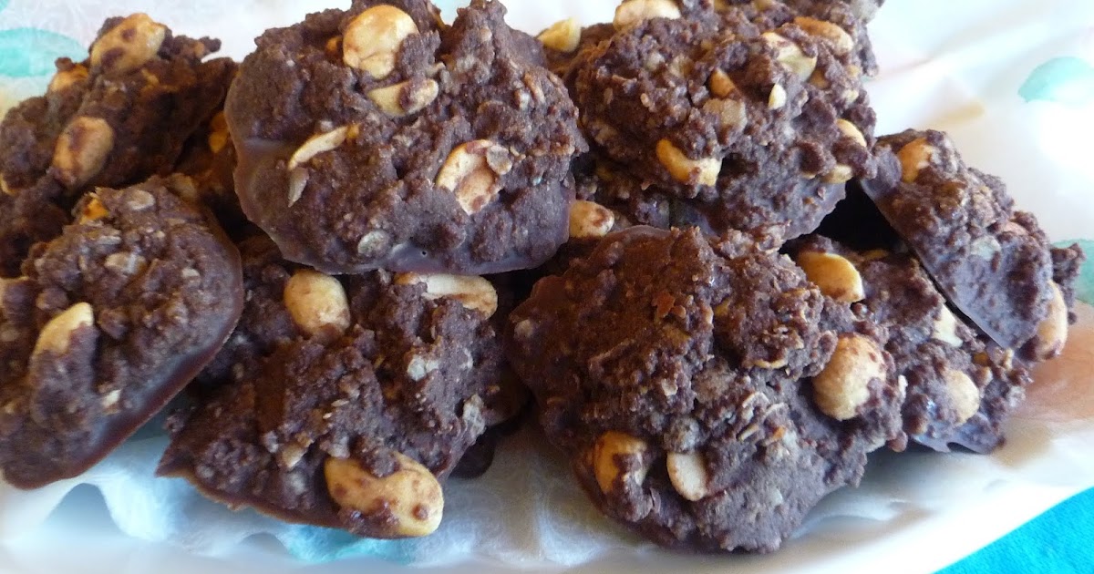 CHOCOLATE JUMBLE CLUSTERS