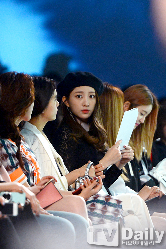 오늘자 서울패션위크 EXID LE,하니,정화 | 인스티즈