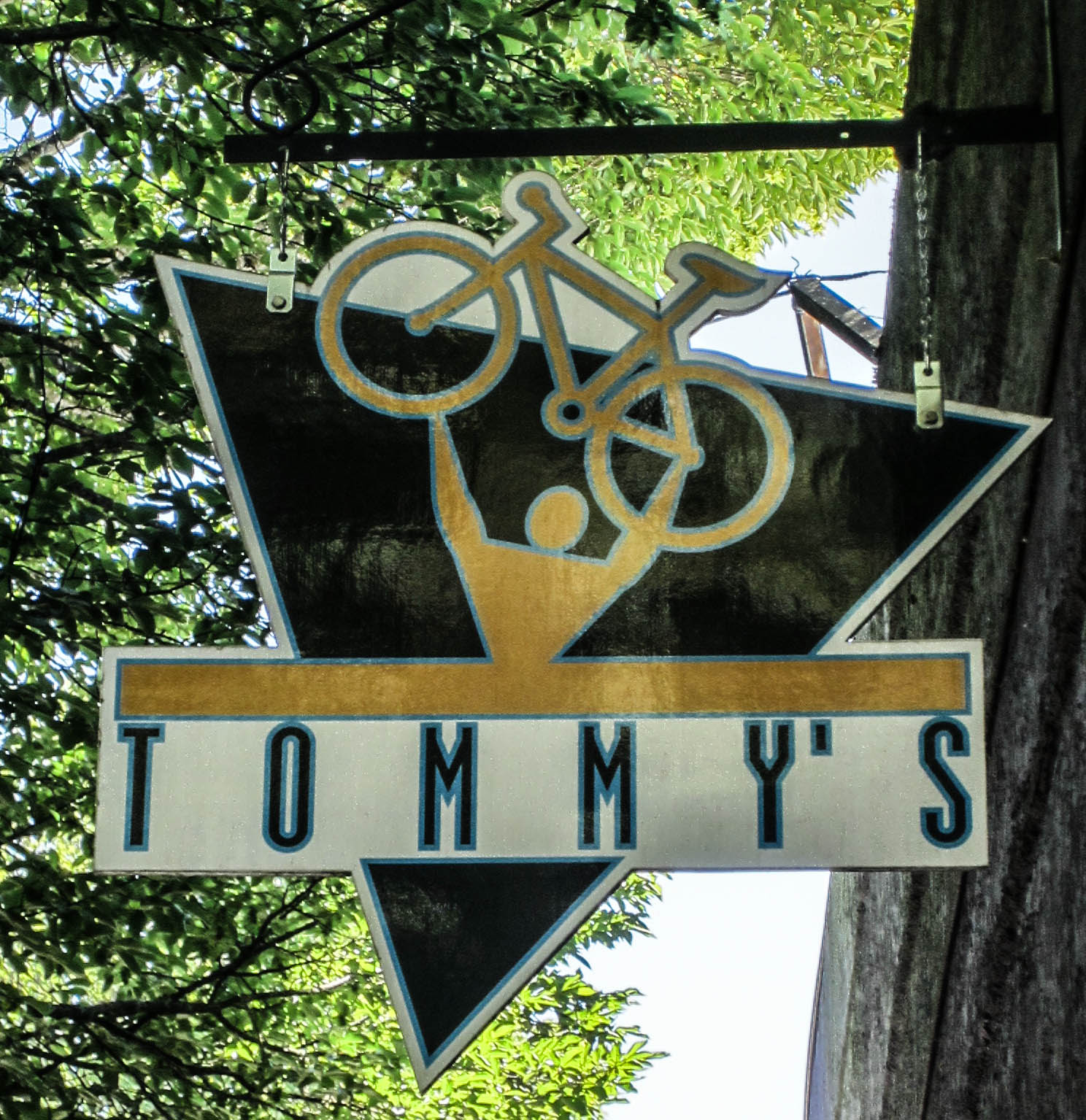 Thom Zehrfeld Photography : The Outdoor Business Signs Of McMinnville Two