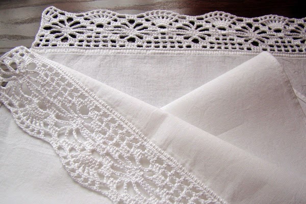 Crochet edge for tablecloth