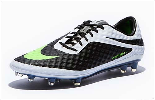 hypervenom black and white