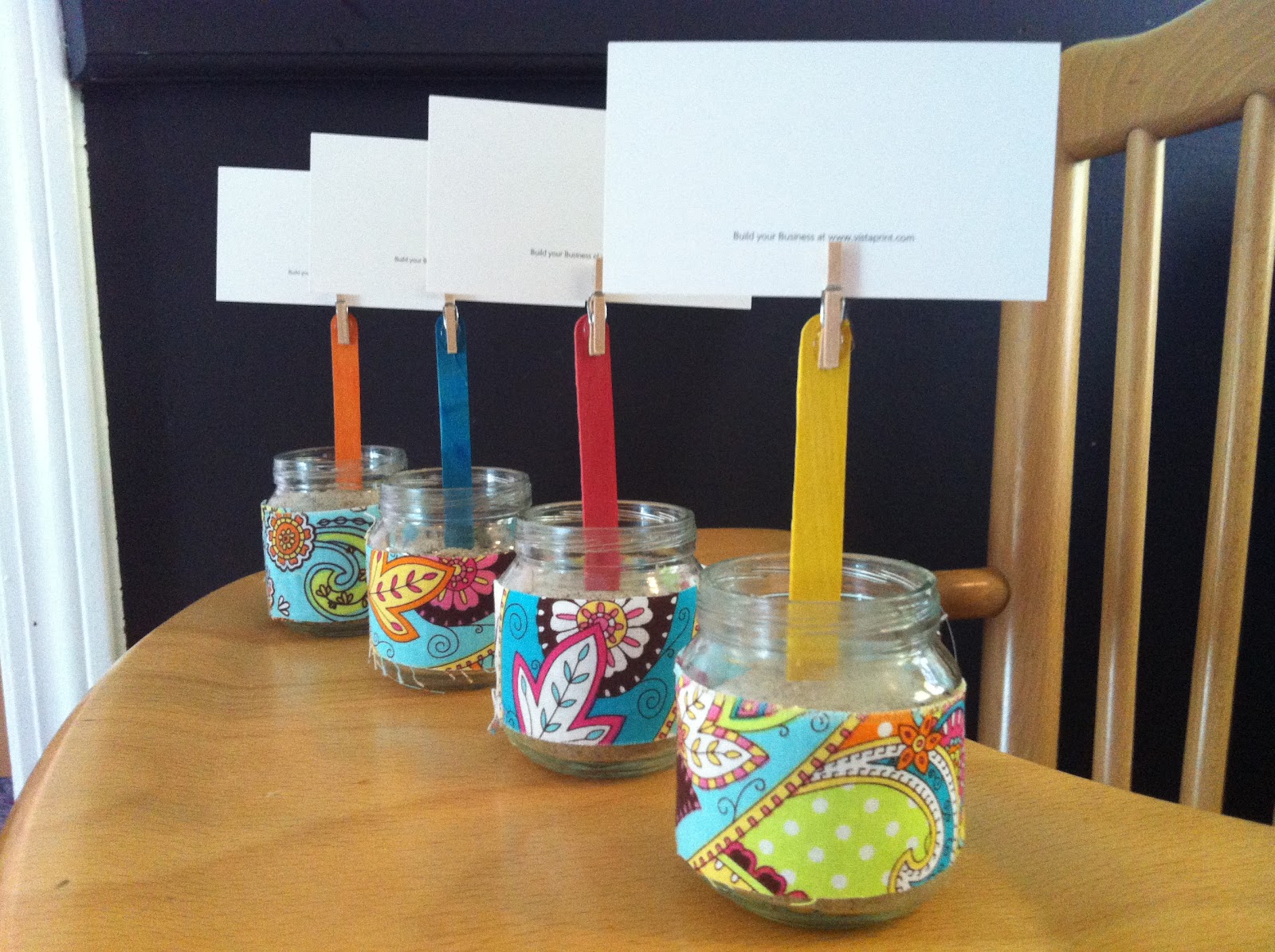 Oh, How Crafty! DIY Sign Holder