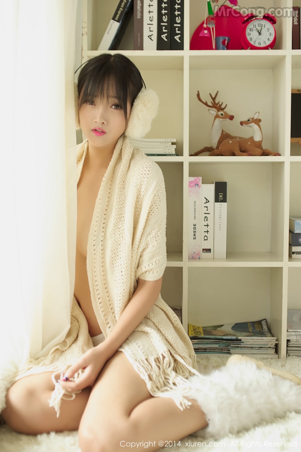 XIUREN No. 2217: Model Jing Yan Ning (靜 顏 寧) (51 photos)