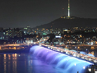 ㈱ドゥエルアソシエイツやわらかめのLED照明ニュース、盤浦大橋/Banpo Bridge Seobinggo-dong Yongsan-gu, Seoul イメージ画像2です。
