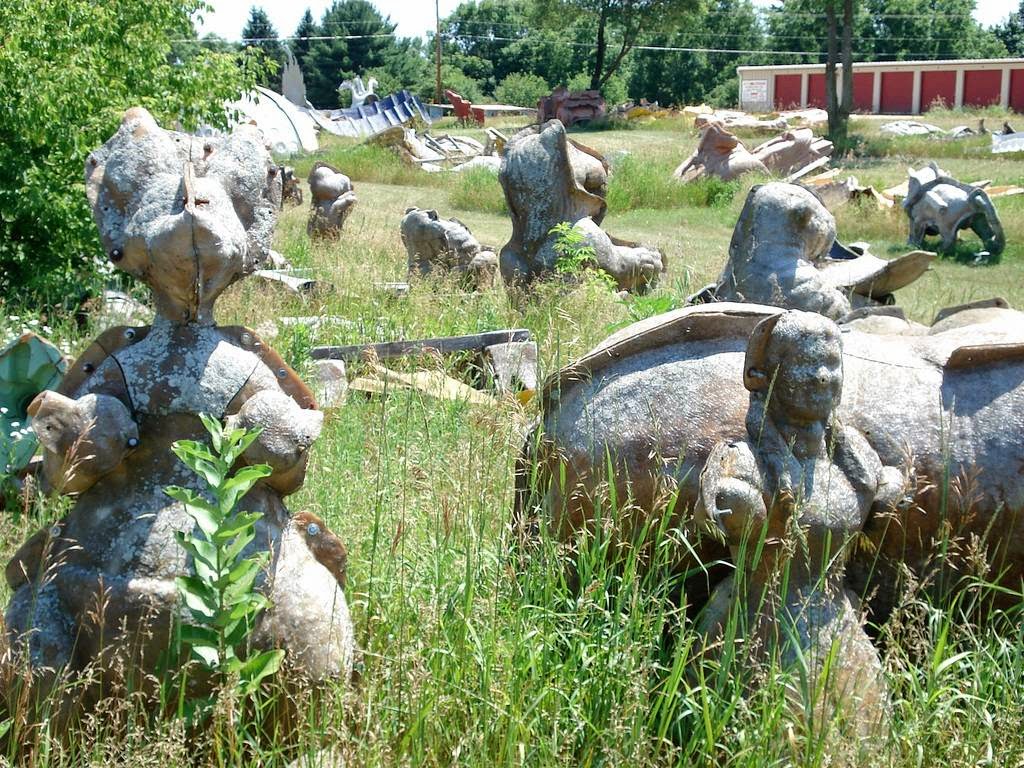 The Fiberglass Statue Graveyard of Sparta LaptrinhX