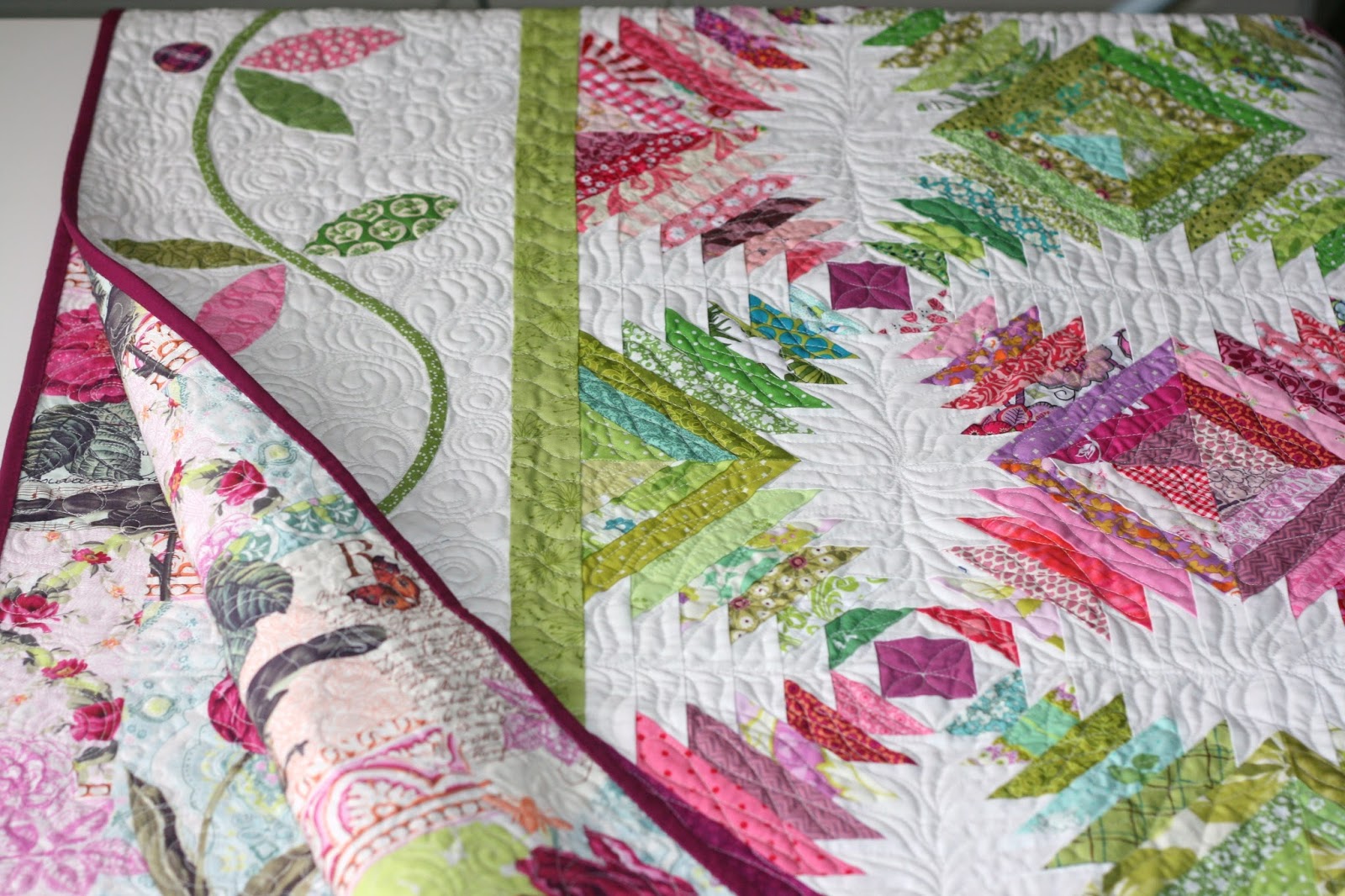 Gigi's Thimble Pineapple Quilt [Finished]