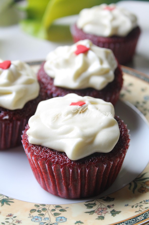 Red Velvet Cupcake Untuk Tempahan Lagi - Azie Kitchen