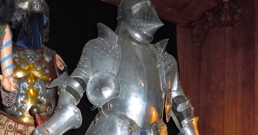 Hollywood Movie Costumes and Props: Sir Cadogan and Headless Knight ...