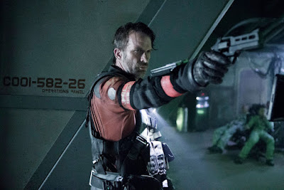 Photo of Thomas Jane in The Expanse Season 2 (43)