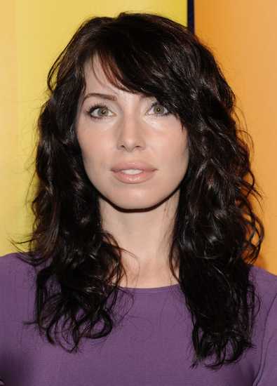 Celebrity Red Carpet Makeup Hair Whitney Cummings