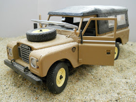 diorama con Land Rover 109 serie III