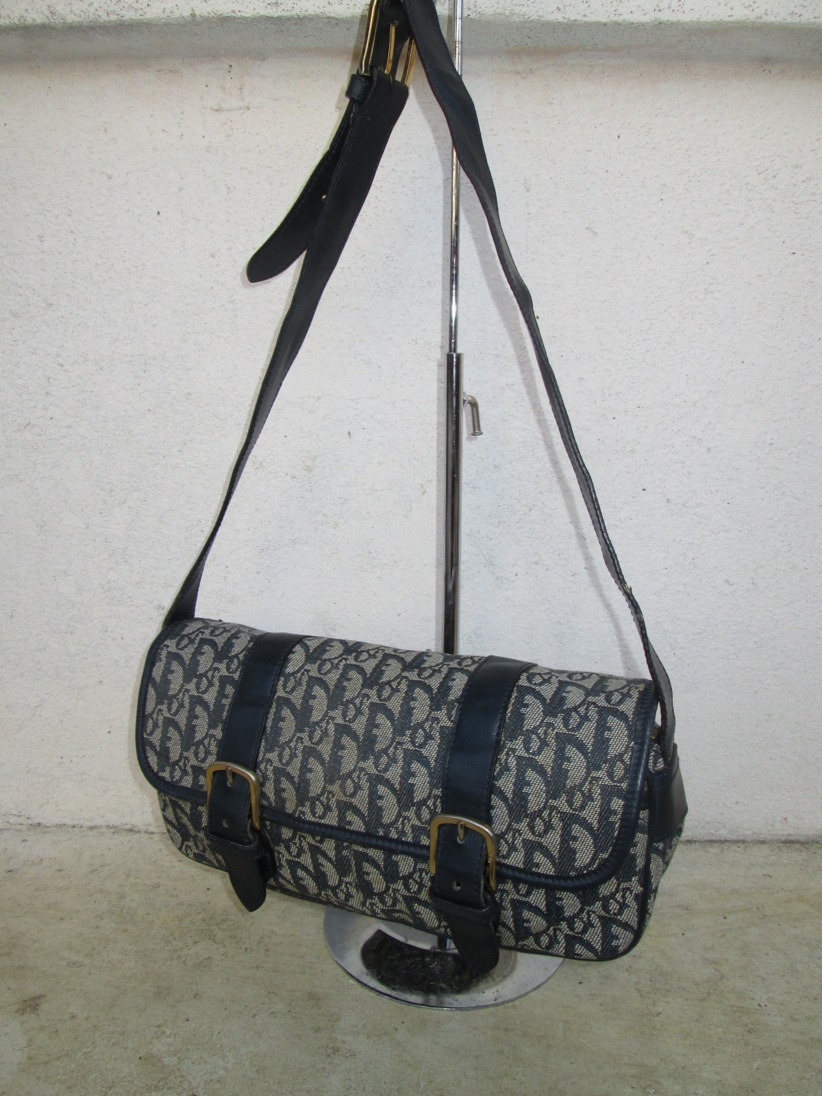 d0rayakEEbaG: Authentic Vtg Christian Dior Monogram Crossbody/Sling Bag(SOLD)