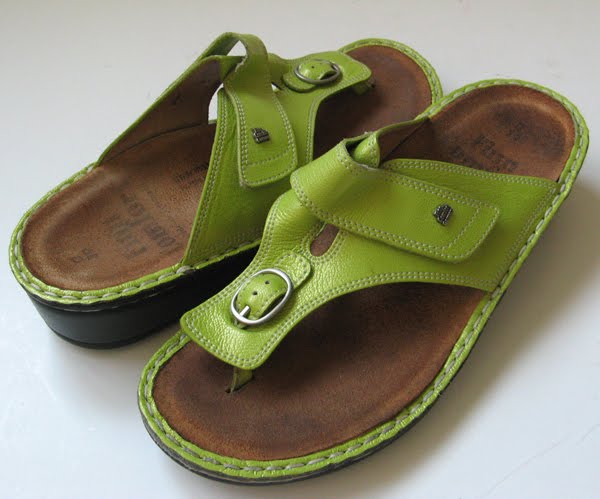 FINN COMFORT GREEN SANDALS SIZE 8 39