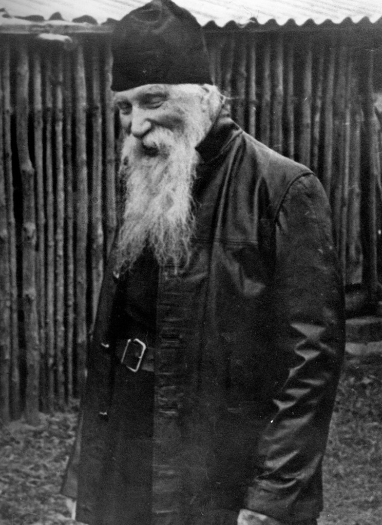 протоиерей иоанн барсуков. старец филофей афонский. архимандрит песни. архимандрит павел (груздев). архимандрит алексий мадзирис.