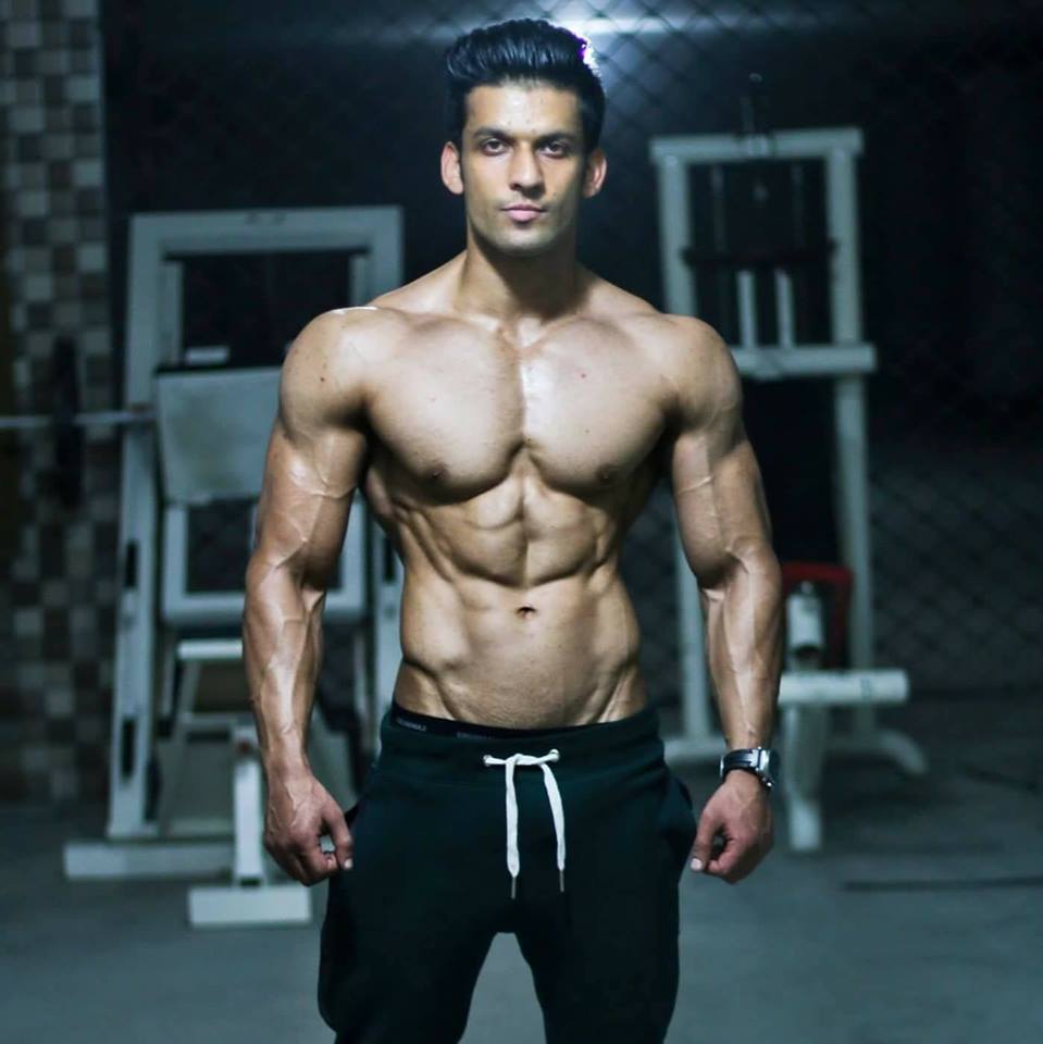 world bodybuilders pictures: afghan bodybuilder wasal khan 