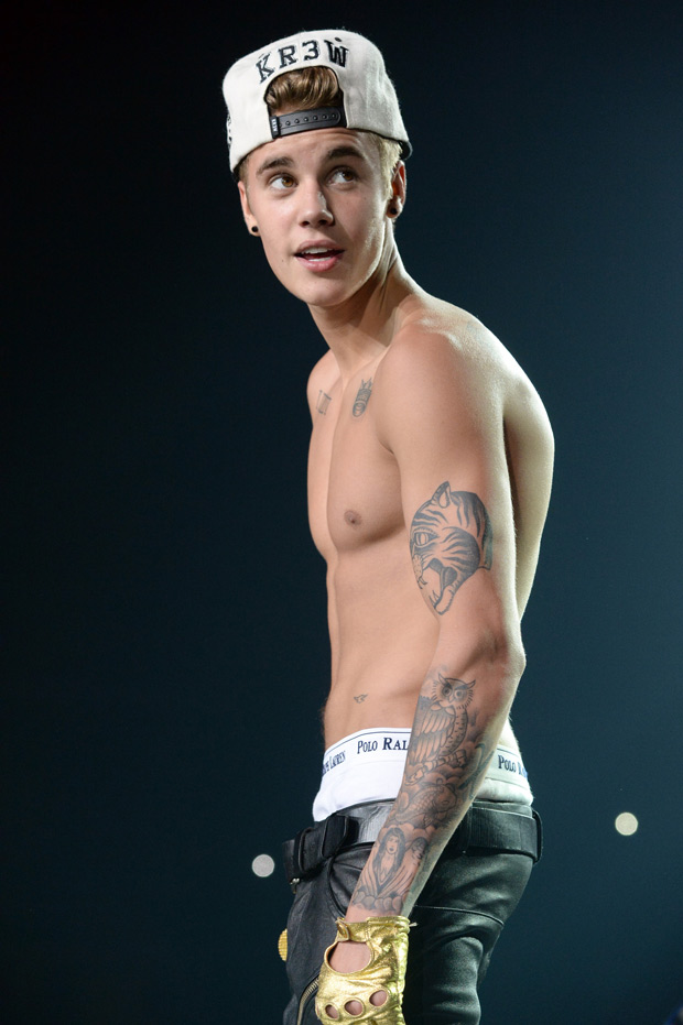 Bieber Fringues White Justin Séries Undies And De jUVqzMLSpG