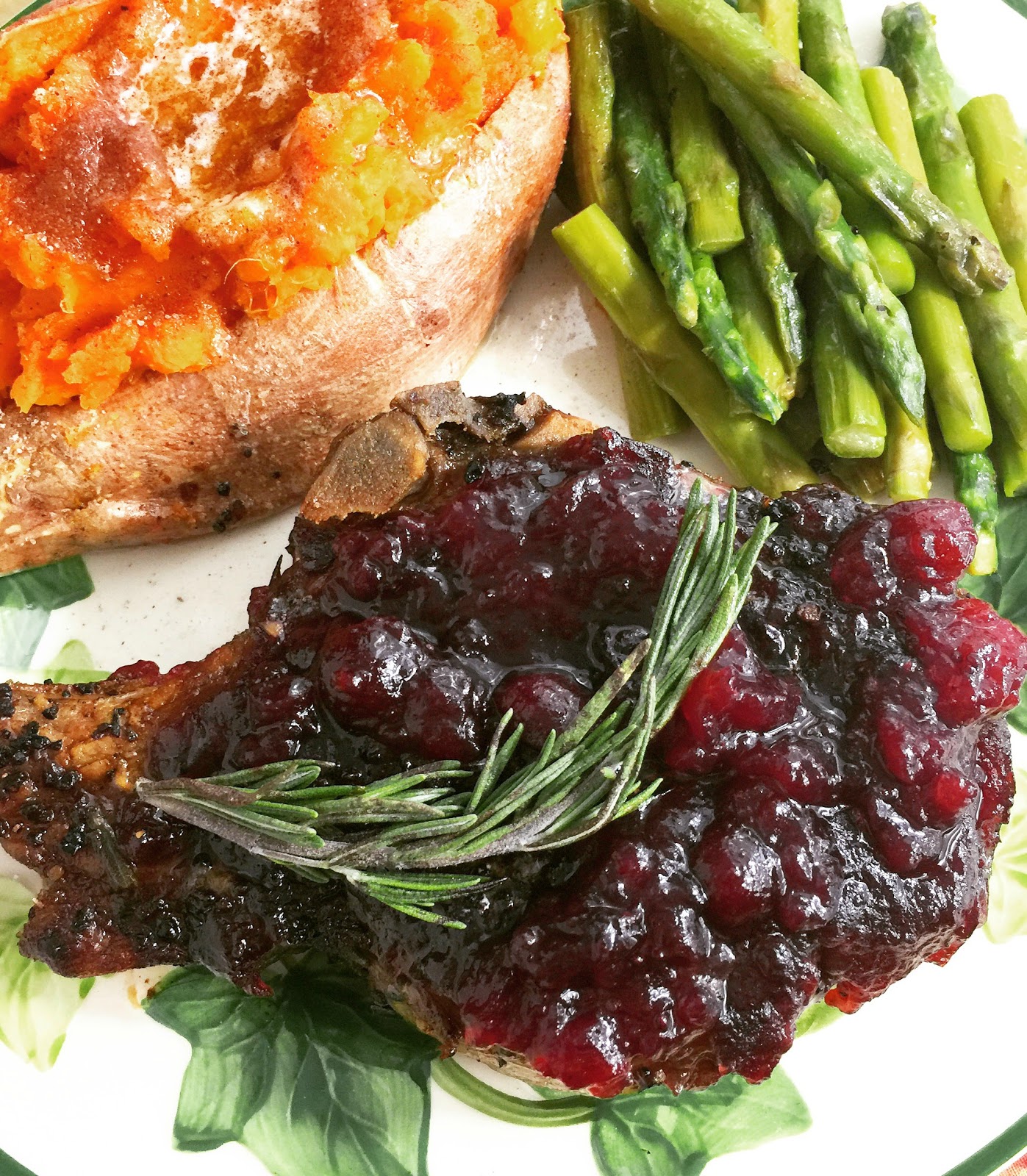 Cranberry Pork Chops {Perfect for Thanksgiving}