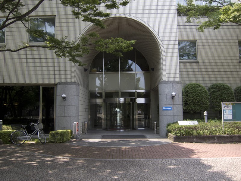 1128e383a9e383b3e38381 静岡県総合研修所 もくせい会館 「静岡県職員会館」