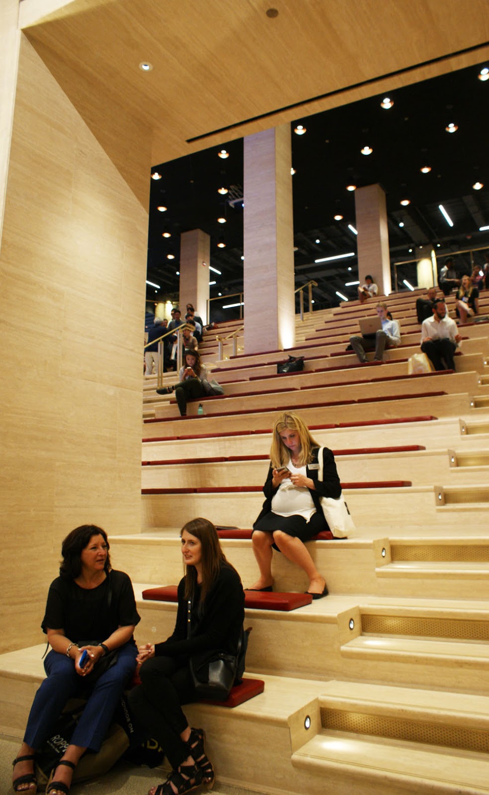 Merchandise Mart Food Court prntbl.concejomunicipaldechinu.gov.co