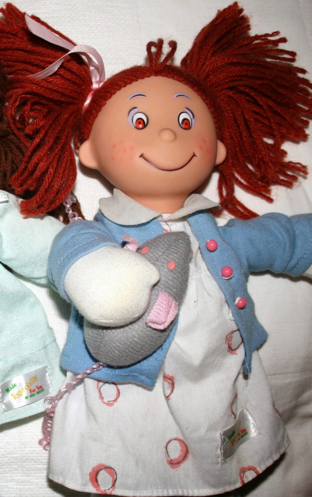 OF THE DOLLS DollADay 320Ivy Cottage Violet Pickles and Ruby