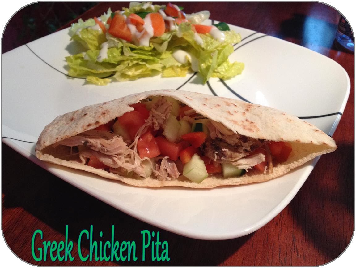 Life in Random Bits: Greek Chicken Pita {recipe}