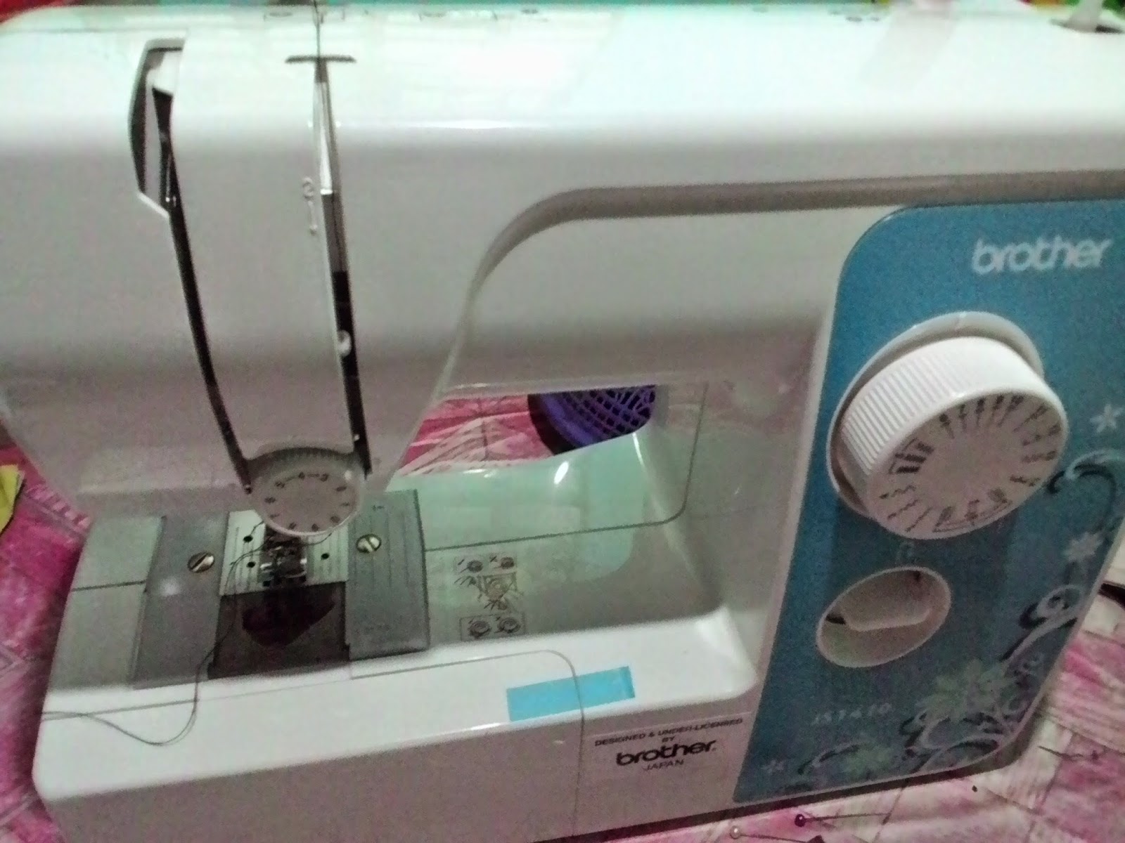 Machine World Mesin Jahit Brother Js1410