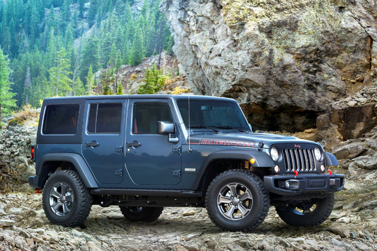 Heroic Chrysler Exec Uses Jeep Wrangler to Save People from Burning ...